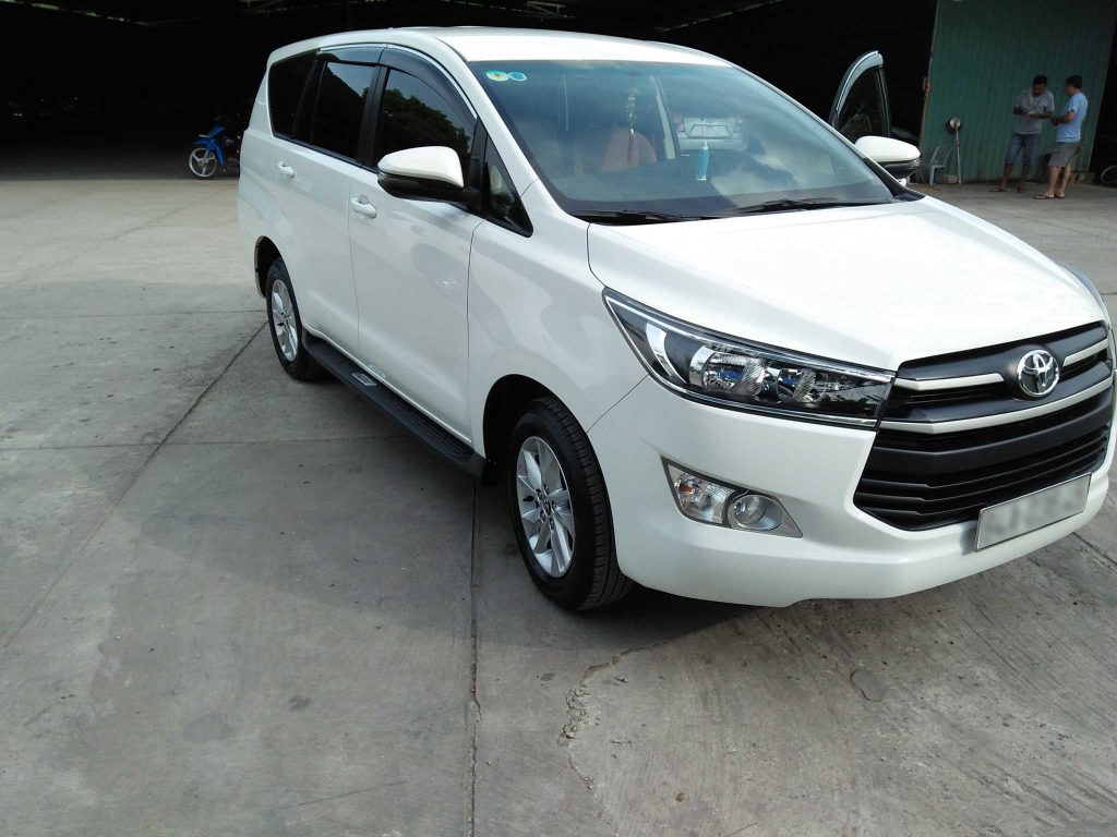 thuê xe innova có người lái